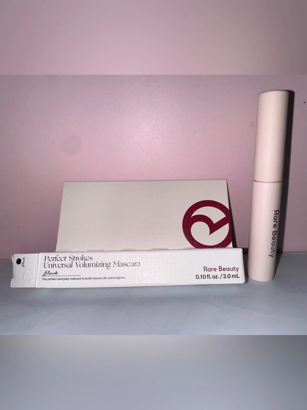 Rare Beauty Volumizing Mascara - black